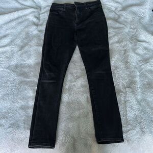 Abercrombie & Fitch Super-Skinny High Rise Curvy Love Black Jeans (Women's 27)